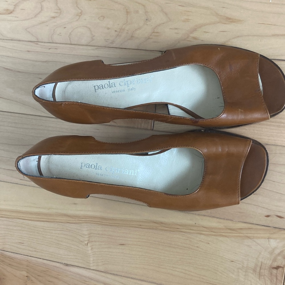 Vintage brown leather Paola Cipriani heels, size 36